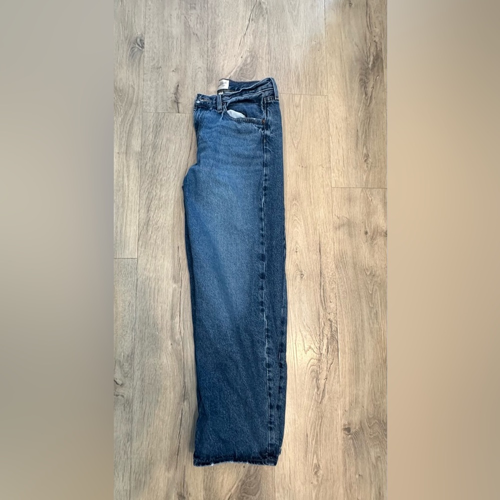 Universal Thread Blue Denim Jeans